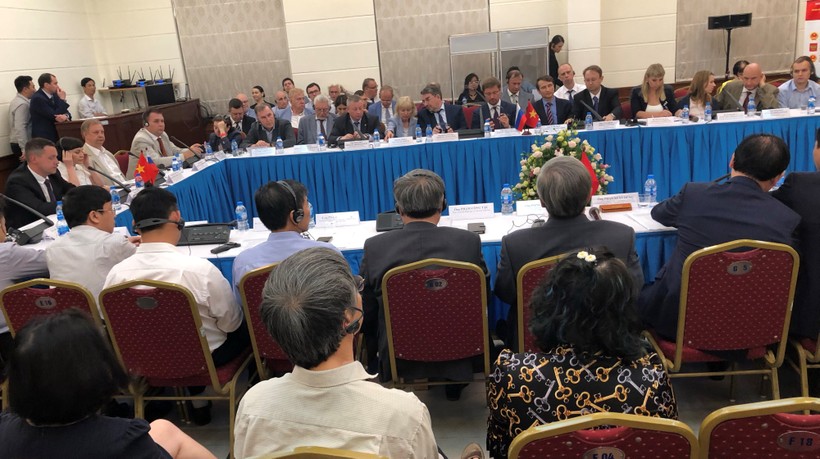 Toàn cảnh Hội nghị bàn tròn về hợp tác Khoa học – Kỹ thuật giữa Việt Nam và Liên bang Nga.