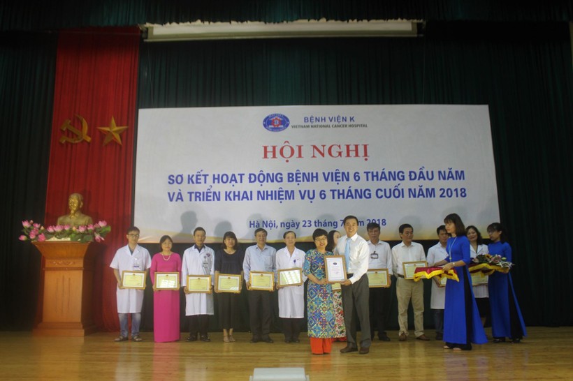 Nhà báo Hà Việt Anh nhận giải đặc biệt của Cuộc thi