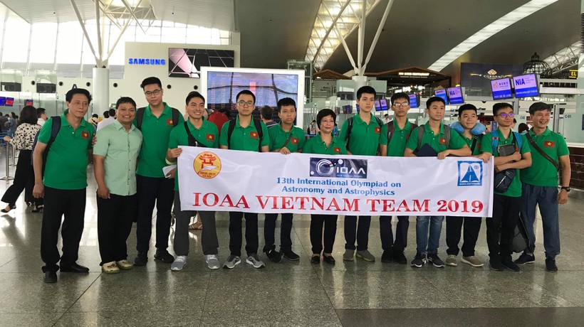 Đoàn Việt Nam tham dự cuộc thi IOAA