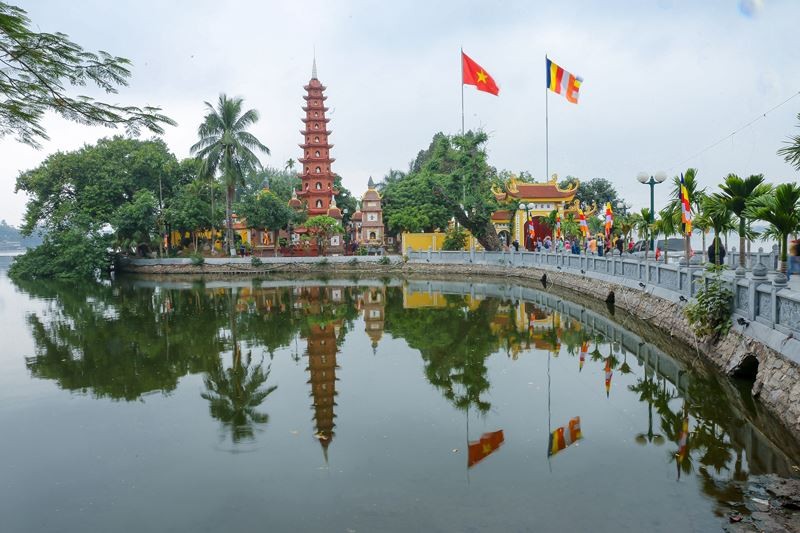 Chùa Trấn Quốc và chùa Bửu Long nằm trong top kiến trúc Phật giáo đẹp nhất thế giới