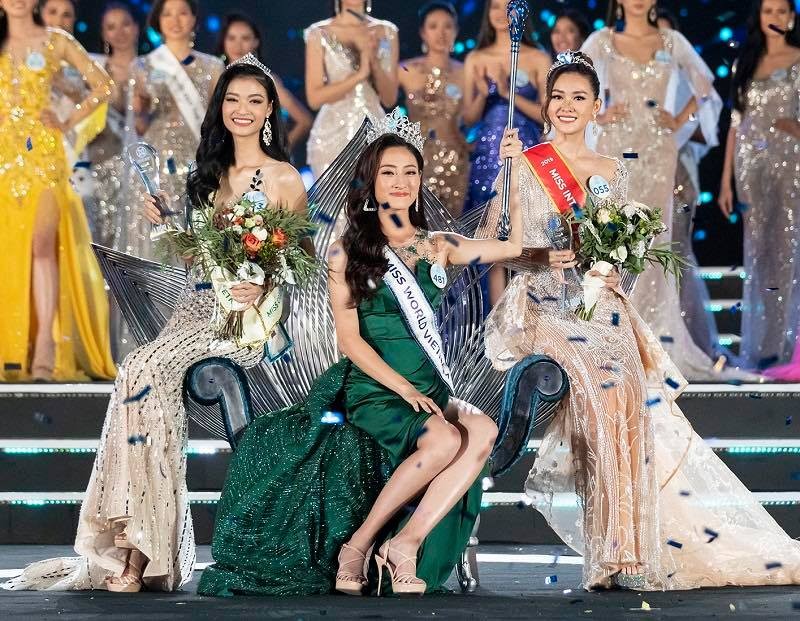 Top 3 hoa hậu thế giới Việt Nam 2019 được đánh giá là xứng đáng vì cả 3 đều sở hữu nhan sắc xinh đẹp, thành tích học tập tốt và rất tự tin, bản lĩnh trên sân khấu.