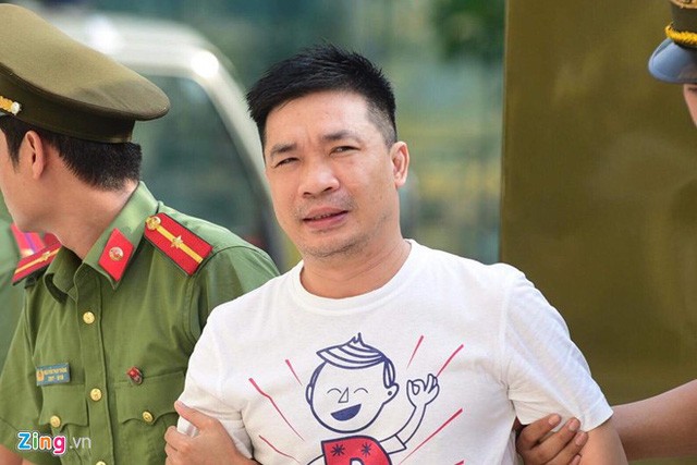 Tại tòa sơ thẩm, trước khi trả hồ sơ điều tra bổ sung, Văn Kính Dương bị VKS đề nghị án tử hình. Ảnh: Lê Quân.