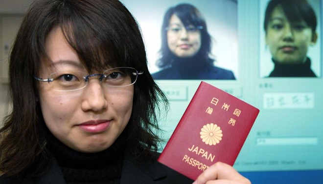 Người sở hữu hộ chiếu Nhật Bản có thể nhập cảnh tại 190 quốc gia và vùng lãnh thổ mà không cần xin trước visa. Ảnh: Getty.