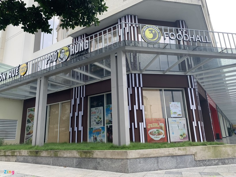 Cửa hàng Food Hall trên đường Nguyễn Cơ Thạch, quận 2, TP.HCM của công ty Huy Việt Nam đóng cửa. Ảnh: Hải Tuệ.