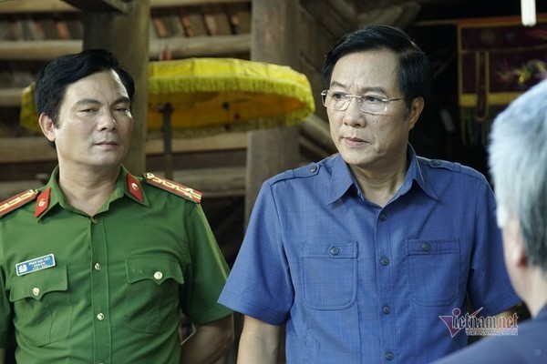 NSND Trọng Trinh vào vai bí thư tỉnh ủy trong phim "Sinh tử". 
