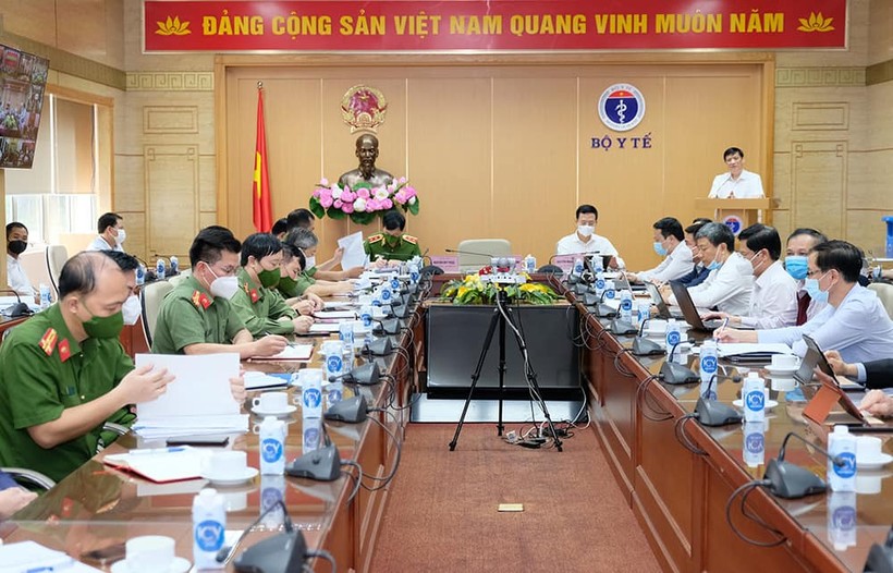 Việt Nam cũng đẩy mạnh nghiên cứu và chuyển giao sản xuất vaắc xin Covid-19. Ảnh: Bộ Y tế cung cấp.