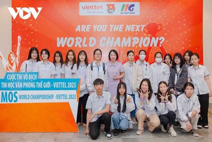 Các thí sinh tham dự cuộc thi Vô địch tin học văn phòng Thế giới - Viettel.