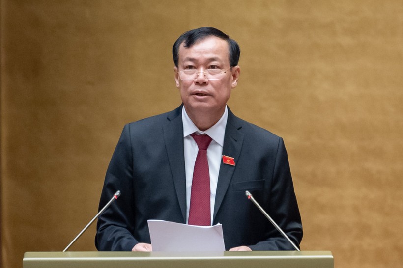 Ông Lê Tấn Tới, Chủ nhiệm Ủy ban Quốc phòng và An ninh của Quốc hội.