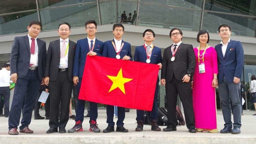 Đội tuyển học sinh Việt Nam đã làm nên kỳ tích tại kỳ thi Olympic Hóa học quốc tế 2017