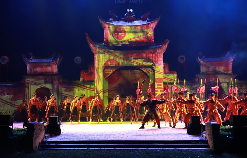 Nhiều hoạt động văn hóa nghệ thuật truyền thống tại lễ kỷ niệm 1085 năm vua Ngô Quyền định đô tại Cổ Loa.