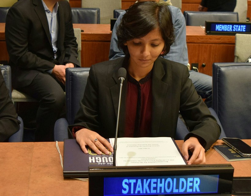 Nữ sinh 18 tuổi tại diễn đàn của Liên Hiệp Quốc