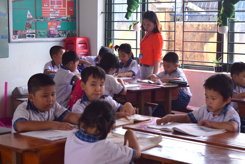 Học sinh tiểu học học theo mô hình VNEN ở Đồng Nai