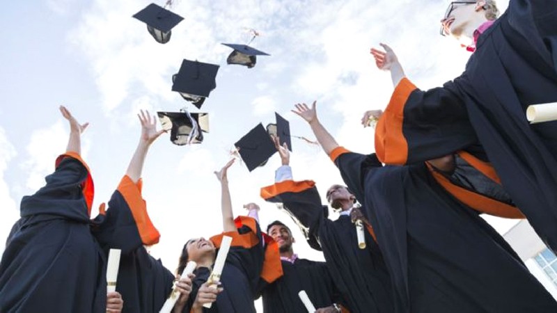 Đại học Anh: Lạm phát bằng tốt nghiệp hạng nhất