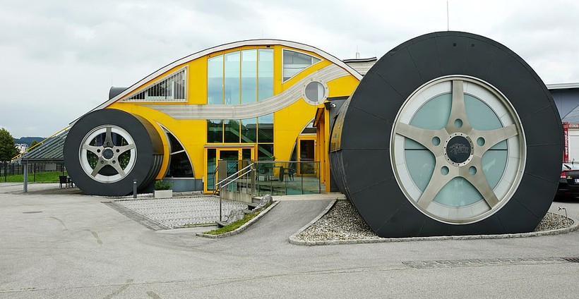 Ngôi nhà hình xe hơi ở Salzburg, Áo