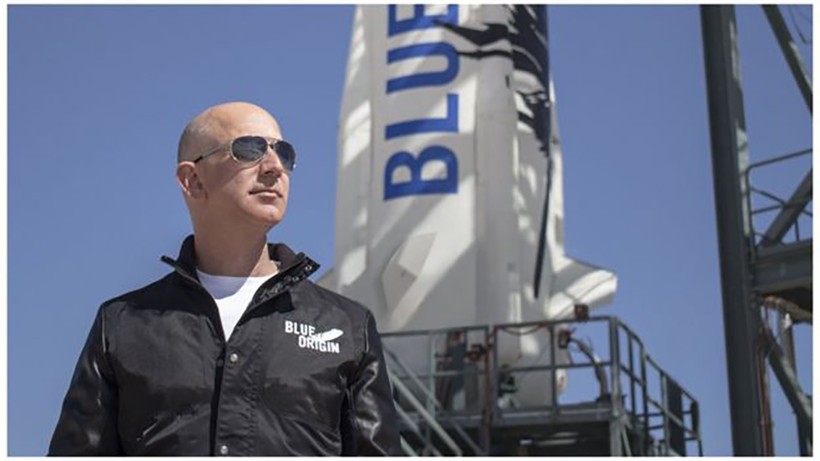 Mr Bezos thành lập Blue Origin vào năm 2000