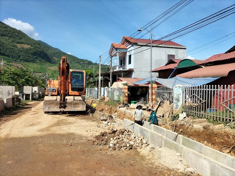 Những năm qua, huyện Mường La chú trọng nâng cao chất lượng các công trình xây dựng cơ bản.