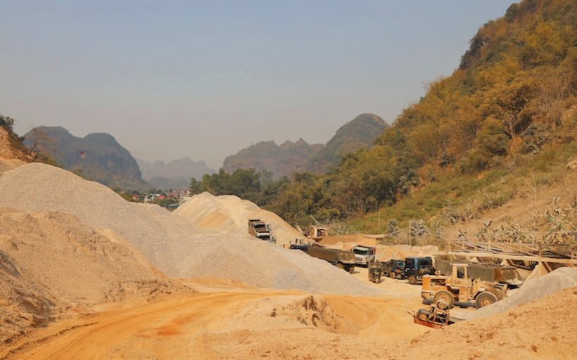 Huyện Thuận Châu thực hiện nhiều giải pháp ngăn ngừa và nâng cao công tác quản lý, khai thác khoáng sản.