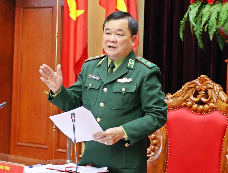 Trung tướng Hoàng Xuân Chiến chủ trì hội nghị.