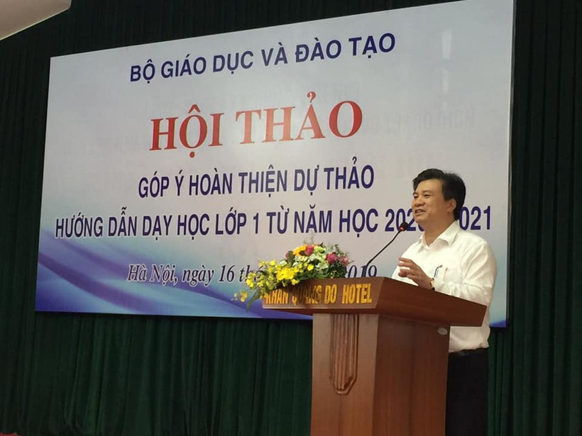 Thứ trưởng Nguyễn Hữu Độ phát biểu tại hội  thảo.
