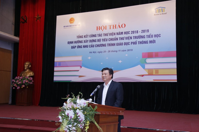 Thứ trưởng Bộ GDĐT - Nguyễn Hữu Độ phát biểu khai mạc và định hướng tại hội thảo.