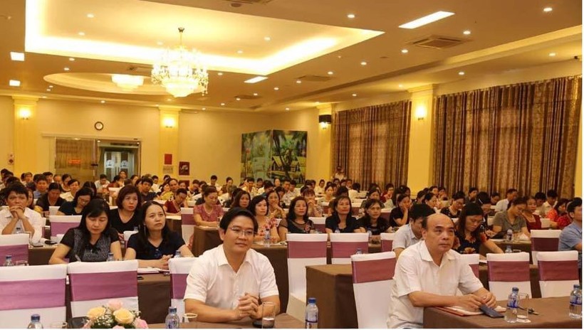 Lớp bồi dưỡng cho gần 200 CBQL, chuyên viên phụ trách Tiểu học của Ninh Bình. 