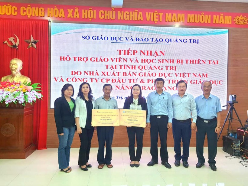 Sở GD&ĐT Quảng Trị tiếp nhận hỗ trợ từ NXBGDVN.