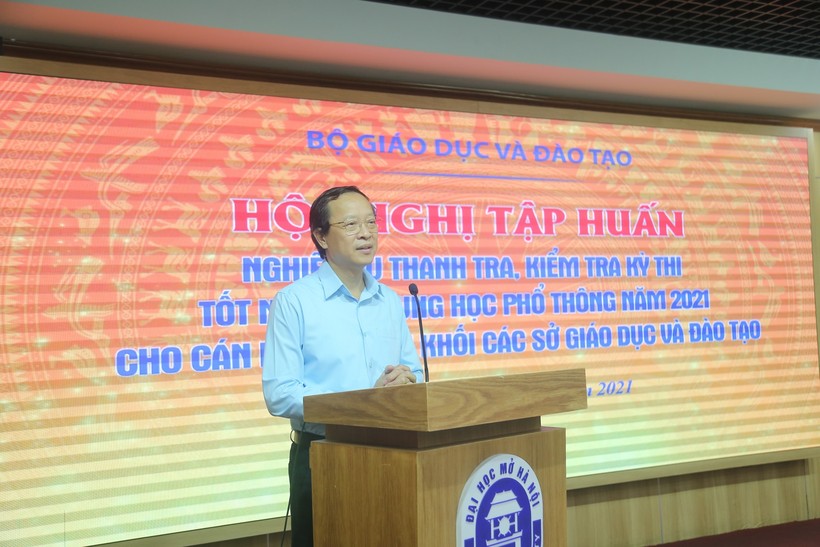 Thứ trưởng Phạm Ngọc Thưởng  phát biểu tại Hội nghị.