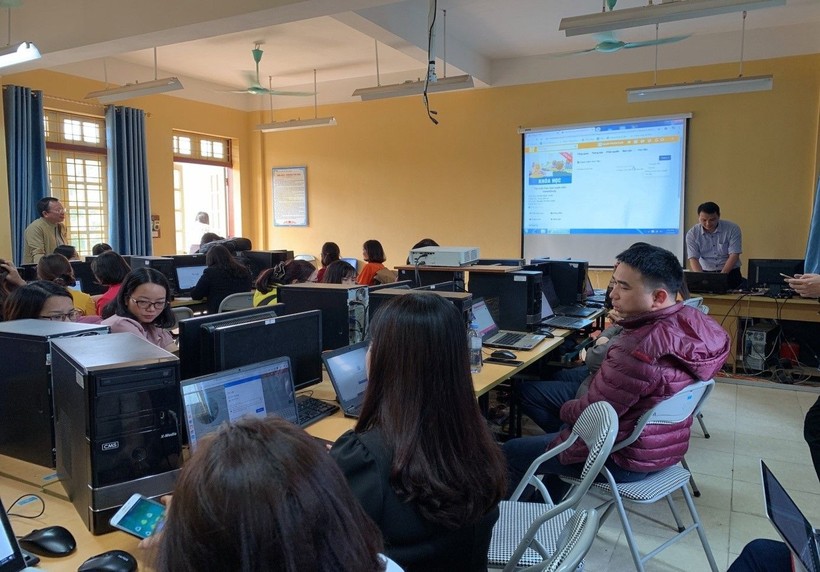 Ngành GD&ĐT Lào Cai đẩy mạnh ứng dụng CNTT trong dạy, học.