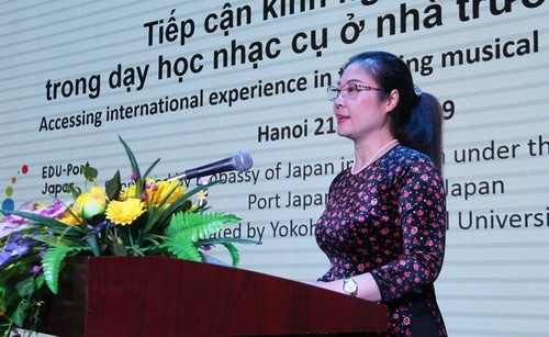 Bà Trịnh Hoài Thu -  Phó Vụ trưởng Vụ Giáo dục Tiểu học (Bộ GD&ĐT).