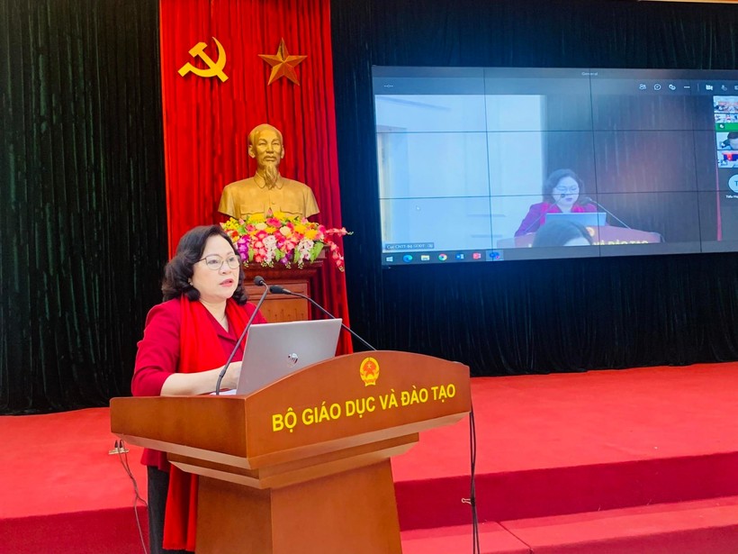 Thứ trưởng Ngô Thị Minh chủ trì và phát biểu tại Hội thảo. 