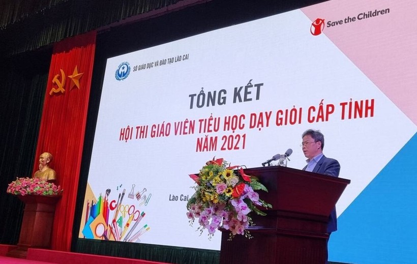 NGƯT Nguyễn Thế Dũng, Phó Giám đốc Sở GD&ĐT Lào Cai phát biểu tại tổng kết Hội thi.