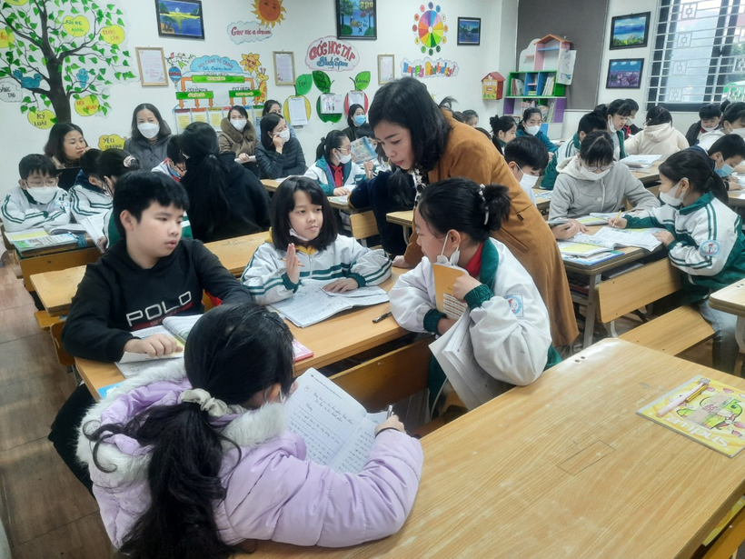 Các tiết học vận dụng dạy- học liên thông lớp 5 lên lớp 6 của 2 trường Tiểu học Nguyễn Du và THCS Lê Quý Đôn.