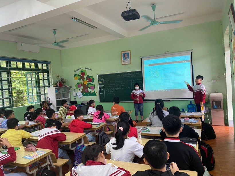 Học sinh tiểu học thành phố Lào Cai trở lại học trực tiếp từ 14/3.