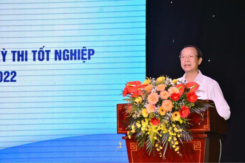 Thứ trưởng Bộ GD&ĐT Phạm Ngọc Thưởng phát biểu chỉ đạo tại Hội nghị. 