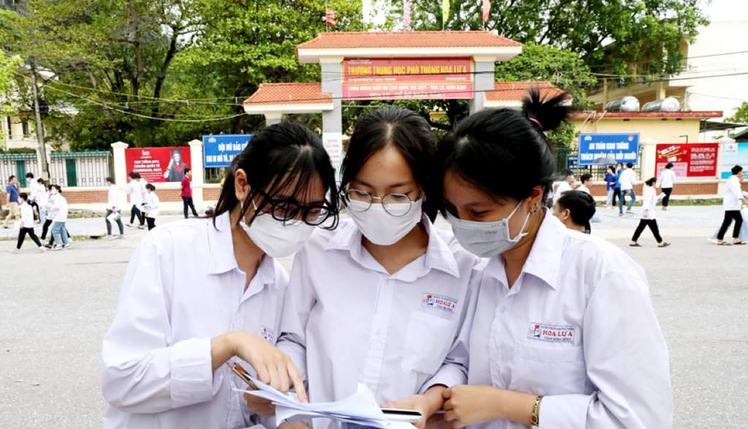 Thí sinh Ninh Bình hoàn thành ngày thi đầu tiên Kỳ thi tốt nghiệp THPT năm 2022.