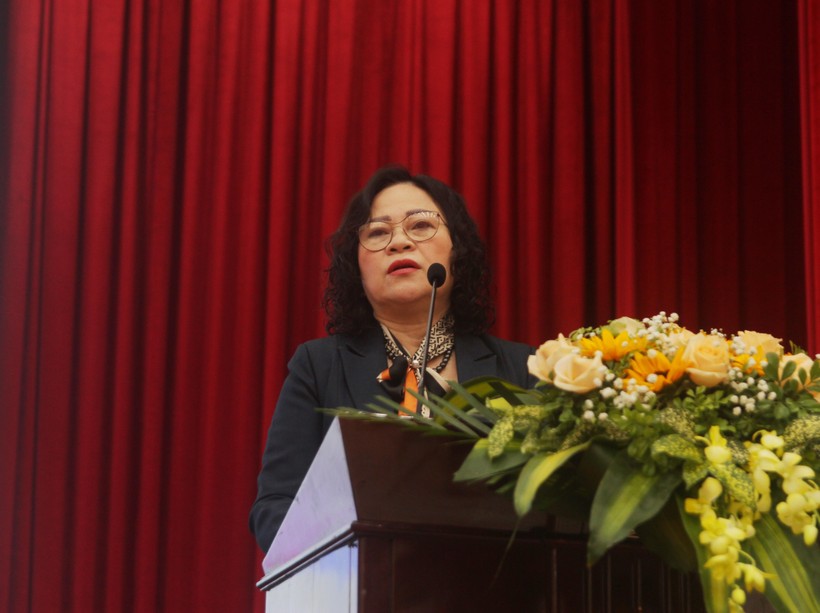 Thứ trưởng Ngô Thị Minh phát biểu chỉ đạo tại Hội nghị Tổng kết công tác vì sự tiến bộ của phụ nữ năm 2022 và phương hướng, nhiệm vụ công tác năm 2023 tổ chức tại TP Huế.