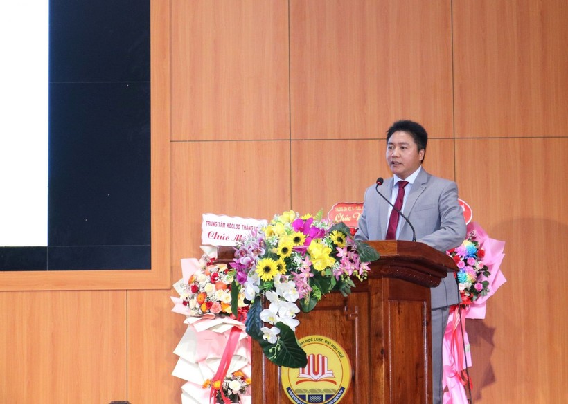 TS. Trần Viết Long, Trưởng phòng Đào tạo giới thiệu đề án tuyển sinh năm 2024 Trường Đại học Luật, Đại học Huế.