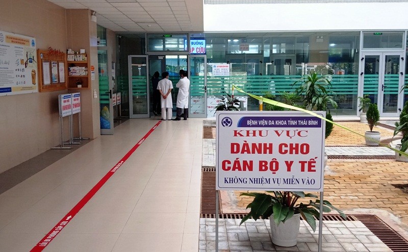 Khoa Truyền nhiễm, Bệnh viện đa khoa tỉnh Thái Bình, nơi đang cách ly, điều trị cho bệnh nhân số 1138 tái dương tính với SARS-CoV-2. Ảnh: Nhân dân.