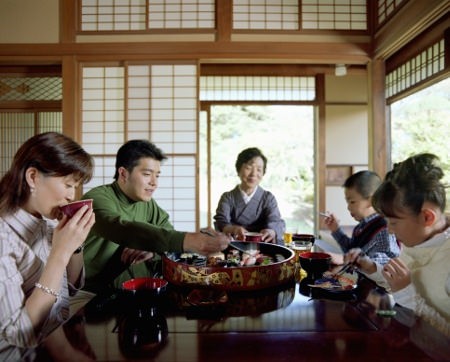  Học cách người Nhật phòng bệnh đột quỵ: Chăm vận động, ăn uống khoa học