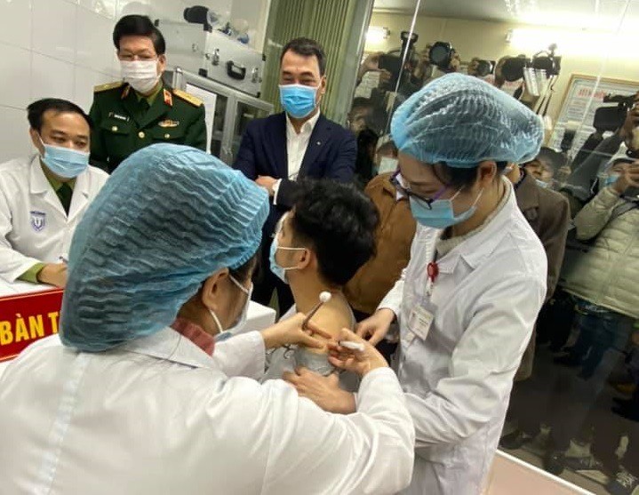 Việt Nam hoàn thành thử nghiệm giai đoạn 1 vắc xin Nano Covax ngừa COVID-19