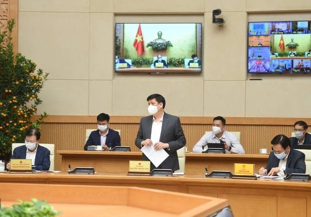 Bộ trưởng Bộ Y tế Nguyễn Thanh Long cập nhật tình hình dịch bệnh trong cả nước. Ảnh: VGP