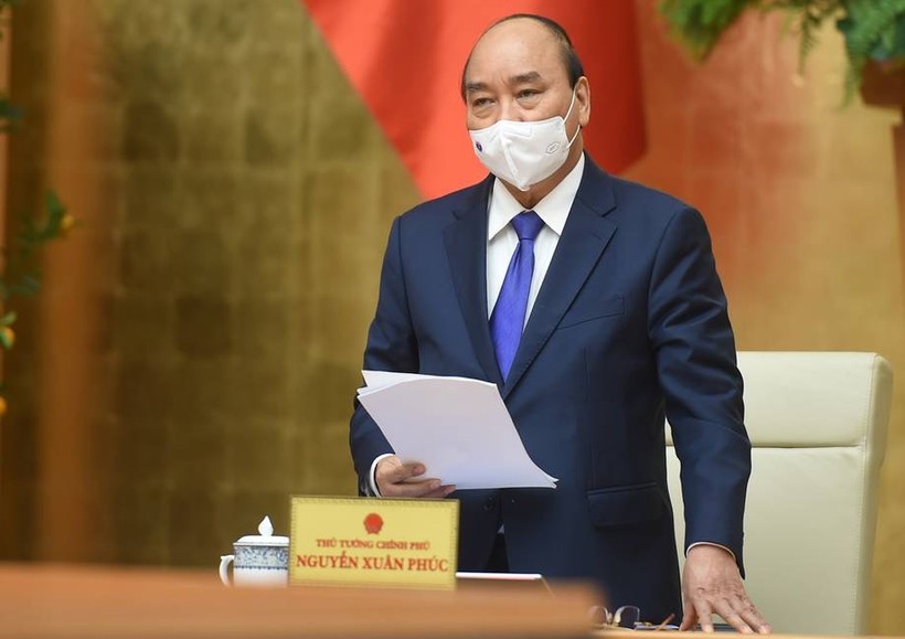 Thủ tướng Nguyễn Xuân Phúc phát biểu tại cuộc họp chiều 15/2. Ảnh: VGP/Quang Hiếu.