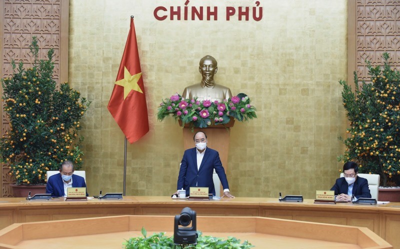 Thủ tướng Nguyễn Xuân Phúc chủ trì họp Thường trực Chính phủ “chốt” một số vấn đề về phòng chống COVID-19. Ảnh: Trần Hải