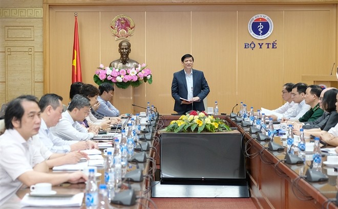 Bộ trưởng Bộ Y tế Nguyễn Thanh Long phát biểu tại hội nghị. Ảnh: Trần Minh.