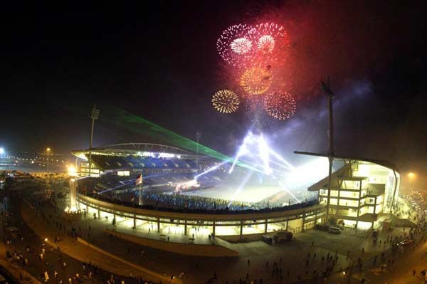 Sân vận động quốc gia Mỹ Đình (Hà Nội) trong buổi khai mạc SEA Games 22 năm 2003. Ảnh: Internet.