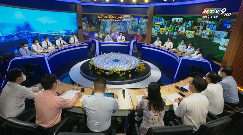 Toàn cảnh chương trình “Dân hỏi - Chính quyền trả lời” số đầu tiên năm Nhâm Dần 2022. Ảnh chụp qua màn hình.