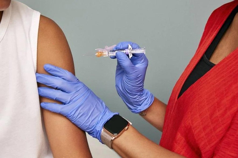 Tìm ra loại vắc xin mới có thể tạo kháng thể chống lại mầm bệnh HIV