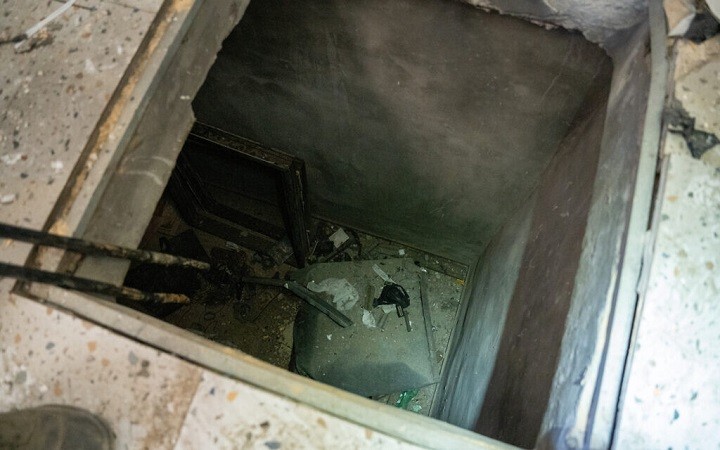 Lối vào đường hầm được tìm thấy ẩn dưới gầm giường trong phòng trẻ em, ngày 7/11/2023