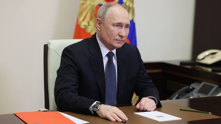 Tổng thống Nga Vladimir Putin tổ chức cuộc họp với các thành viên thường trực của Hội đồng An ninh Nga thông qua liên kết video, ngày 15/3/2024