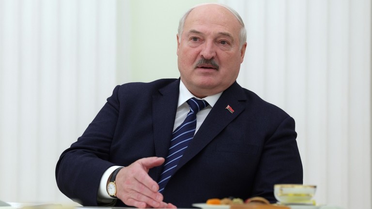 Tổng thống Belarus nói sự thật sau cuộc hội đàm với ông Putin